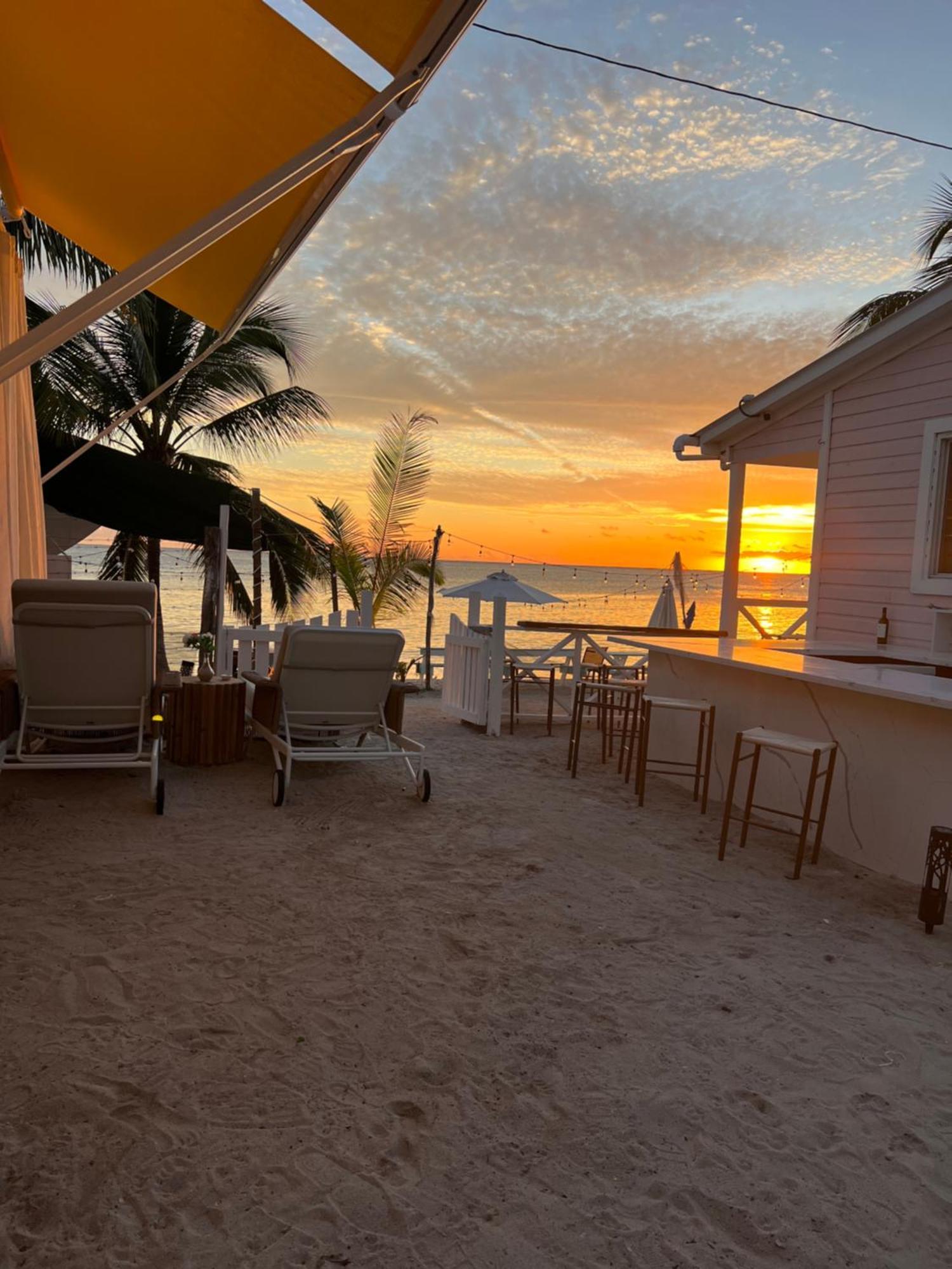 Casa Rosada Beach Front Mano Juan Exterior foto